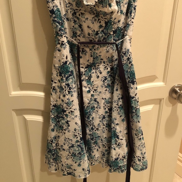 Strapless dress💕 - Picture 4 of 4